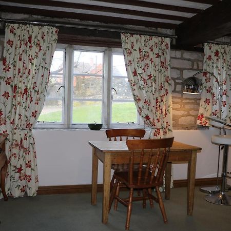 Flat 1 - The Old Mill - Bowbridge Lock - Stroud Apartment Stroud  Bagian luar foto