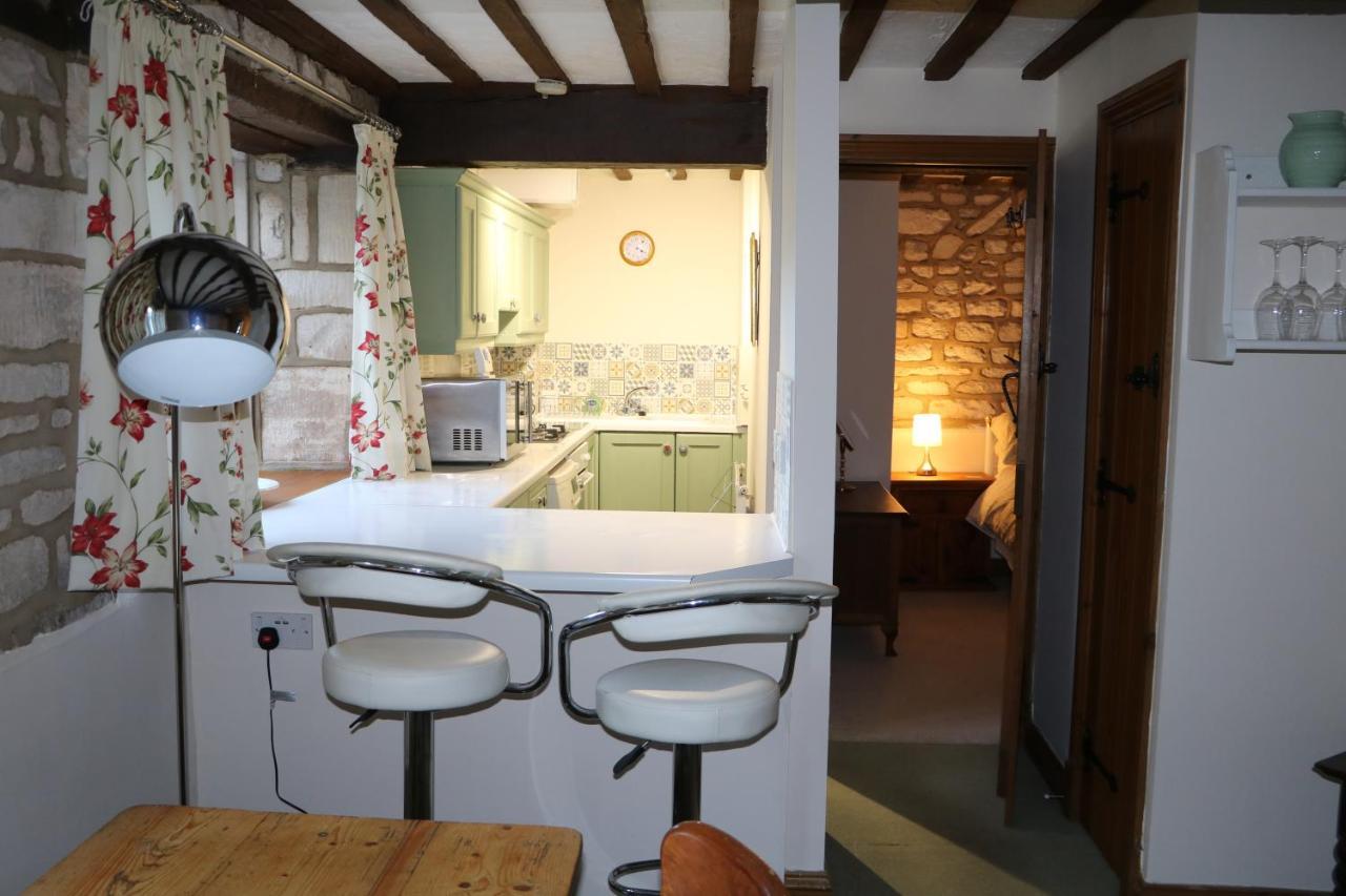 Flat 1 - The Old Mill - Bowbridge Lock - Stroud Apartment Stroud  Bagian luar foto